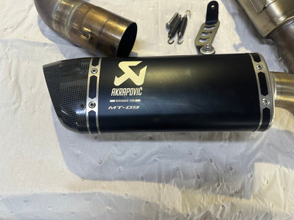 MARMITTA COMPLETA ORIGINALE YAMAHA MT09 AKRAPOVIC EURO 5 + 2024 2025