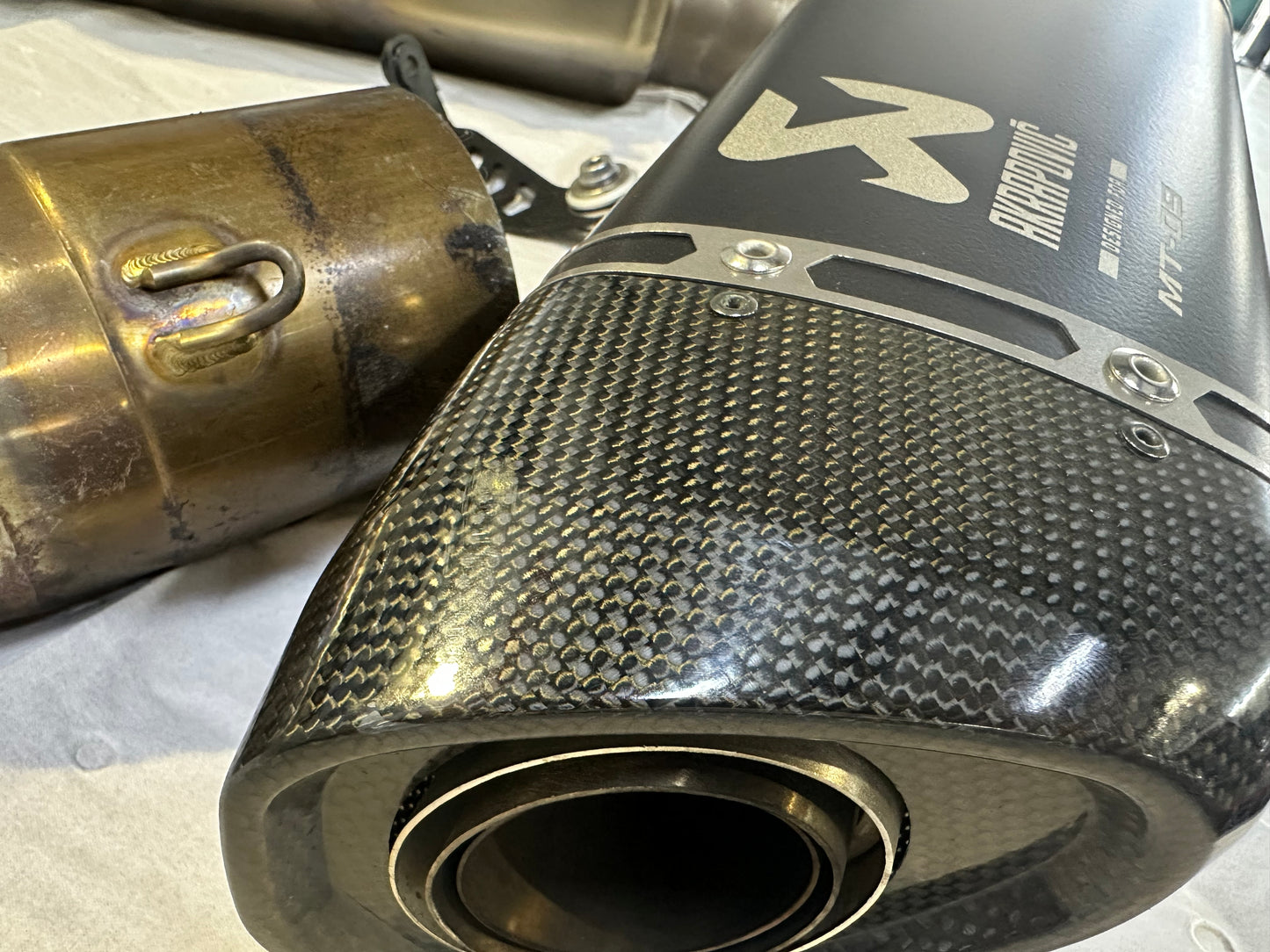MARMITTA COMPLETA ORIGINALE YAMAHA MT09 AKRAPOVIC EURO 5 + 2024 2025