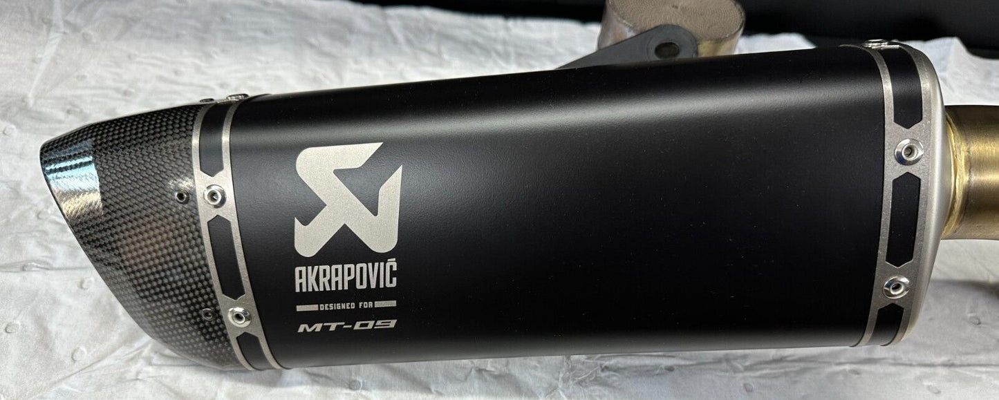 AKRAPOVIC EXHAUST COMPLETE WITH COLLECTORS ORIGINAL USED YAMAHA MT-09 2021 2023